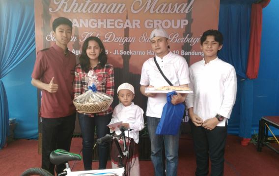 khitanan massal 2015