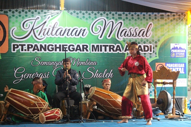 khitanan massal 2016