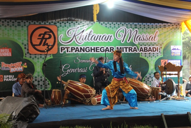 khitanan massal 2016