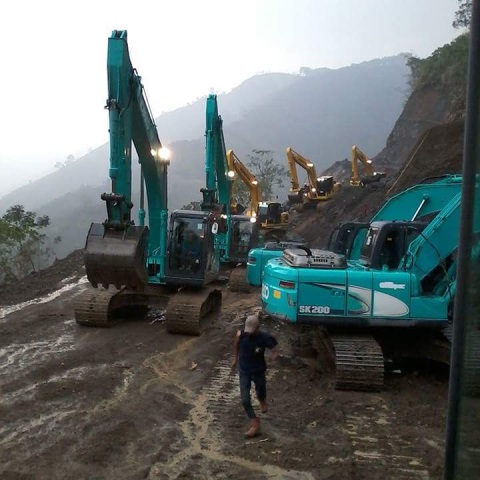 Alat Berat Panghegar Rental